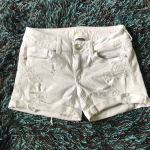 White jean shorts from American Eagle